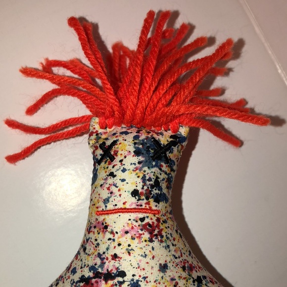 Dammit Doll. Excellent Condition. Measures approx 14” x 6”. - Picture 3 of 6